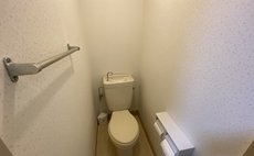 ロイヤルハイツ中央町205号室