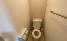 ロイヤルハイツ中央町303号室