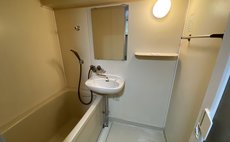 ロイヤルハイツ中央町707号室