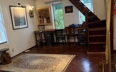Tha Art House gallery P