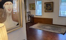 Tha Art House gallery P