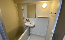 ロイヤルハイツ中央町507号室