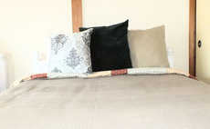 【ゆったりファミリープラン(素泊り)】 1軒丸々貸切 65平米 交通便利 ご家族やグループに最適