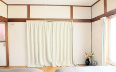 【ゆったりファミリープラン(素泊り)】 1軒丸々貸切 65平米 交通便利 ご家族やグループに最適