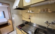 ロイヤルハイツ中央町406号室