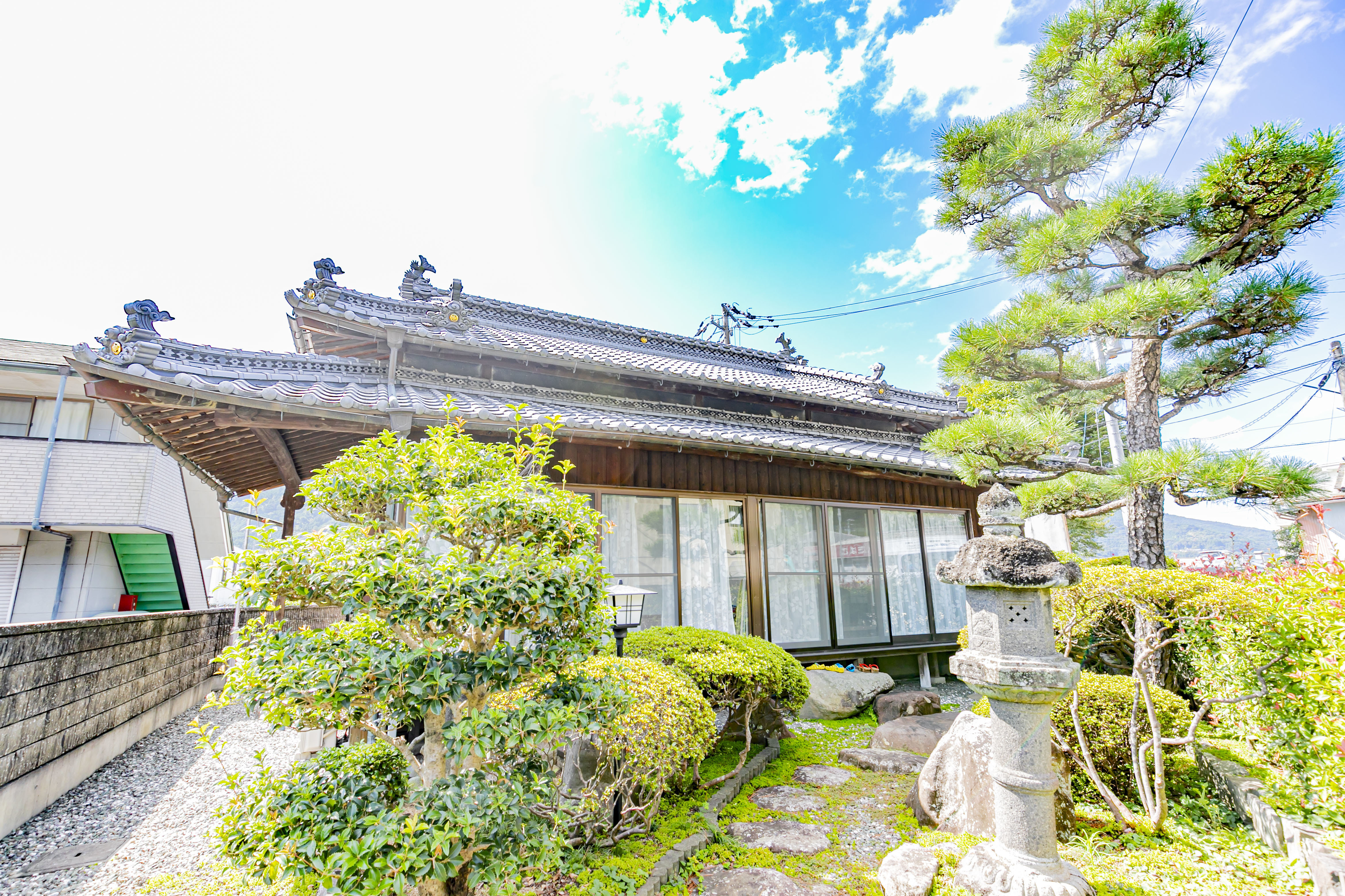 飯田市の７０年 保存版/一草舎出版/伊那史学会（単行本） 写真アルバム 飯田・下伊那の昭和 山内 尚巳(監修) - 樹林舎