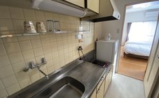 ロイヤルハイツ中央町607号室