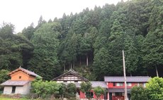 月與風之間