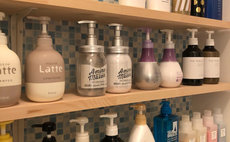 くつろぎソファーリビングルーム