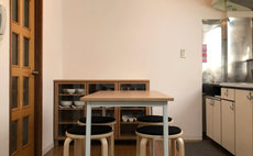 くつろぎソファーリビングルーム