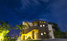 ビーチサイドハウス