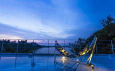 ビーチサイドハウス