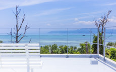 ビーチサイドハウス