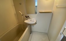 ロイヤルハイツ中央町307号室