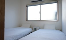 【Peachプチ移住プラン】 伝泊ドミトリー&ランドリー ツイン