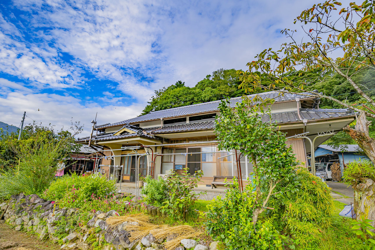 宮崎県椎葉村の動物と暮らす農家民泊「綾野ファーム」