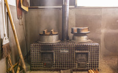 【一日一組限定・一棟貸切】「くしはら田舎くらし体験館・結の炭家」～本物の"火"が間近にある生活を～