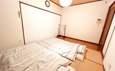 3PEACE! 1 Private inn with garden BBQ & pool.
