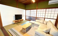 3PEACE! 1 Private inn with garden BBQ & pool.
