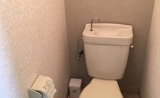 ロイヤルハイツ中央町301号室