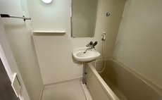 ロイヤルハイツ中央町603号室