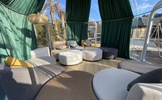 1号テント・一宿一景一生縁