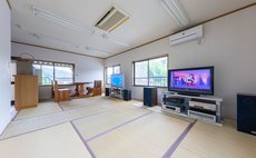 ささやかなおうち 関(1階または2階)